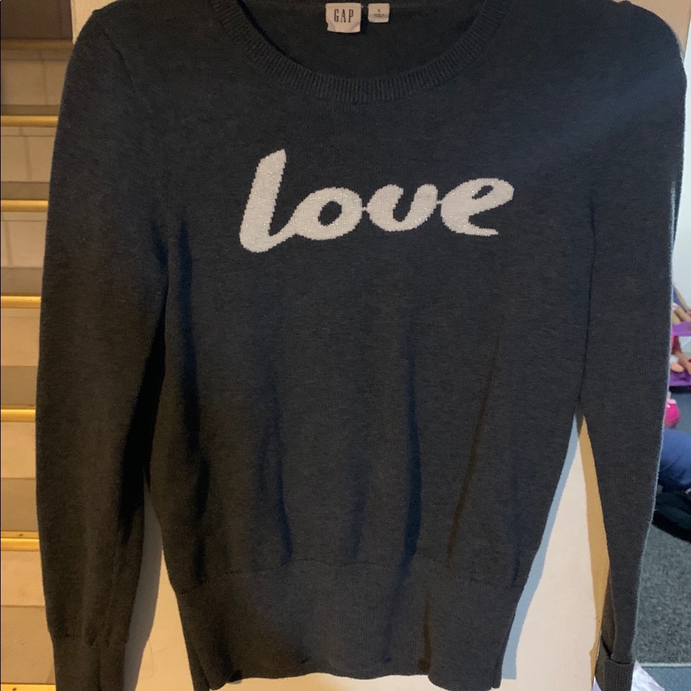 Gap sweatshirt